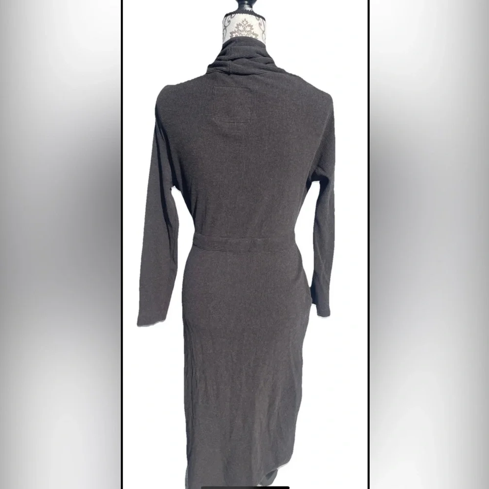 Monica + Andy Dark Gray Comfy Lounge Waffle Robe Pockets M/L 100% Organic Cotton - Picture 2 of 4